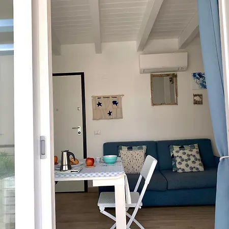 アパート L'isola House イーゾラ・ロッサ