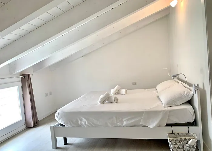 L'isola House